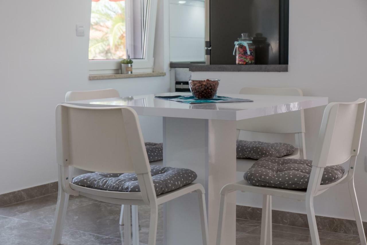 Apartman Filip Mali Lošinj Eksteriør billede