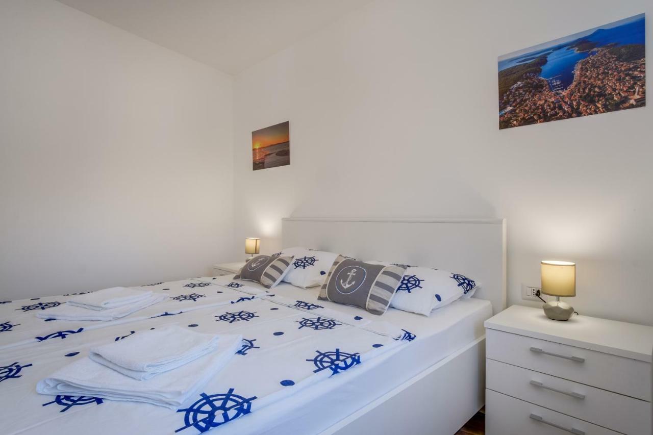 Apartman Filip Mali Lošinj Eksteriør billede